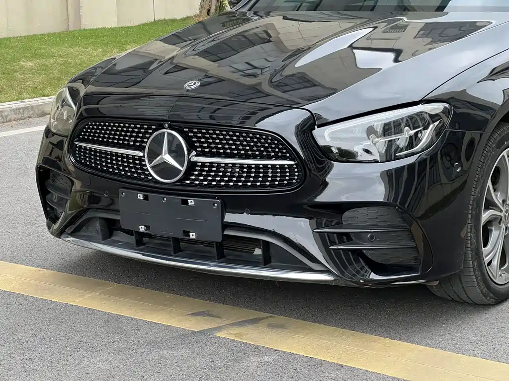 Mercedes-Benz E-Class 2020 — фото 15