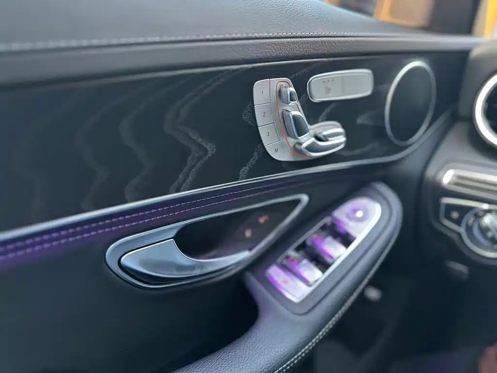Mercedes-Benz C-Class 2020 — фото 17