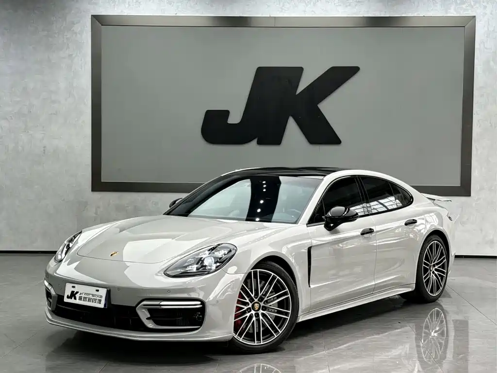 Porsche Panamera 2022 — фото 1