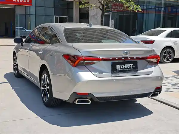 Toyota Avalon 2023
