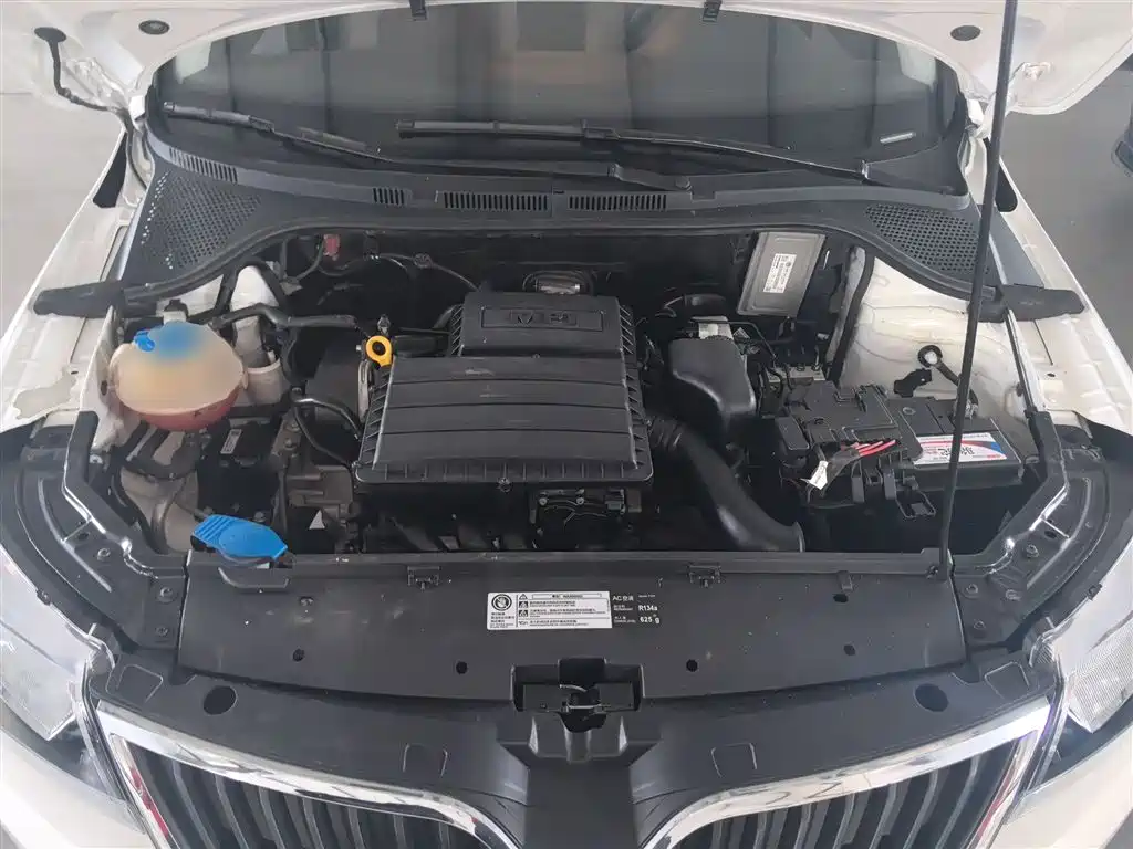 Skoda Rapid 2017 — фото 20