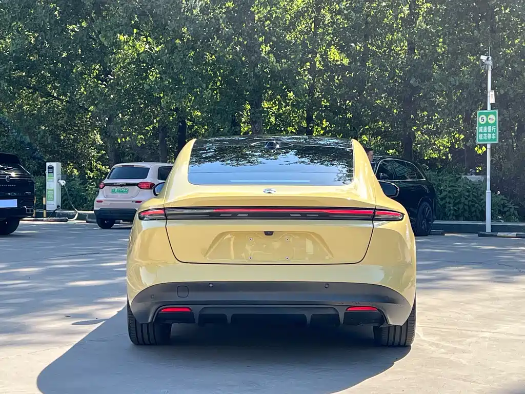 NIO ET5 2023