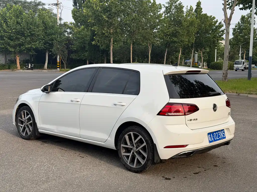 Volkswagen Golf 2020