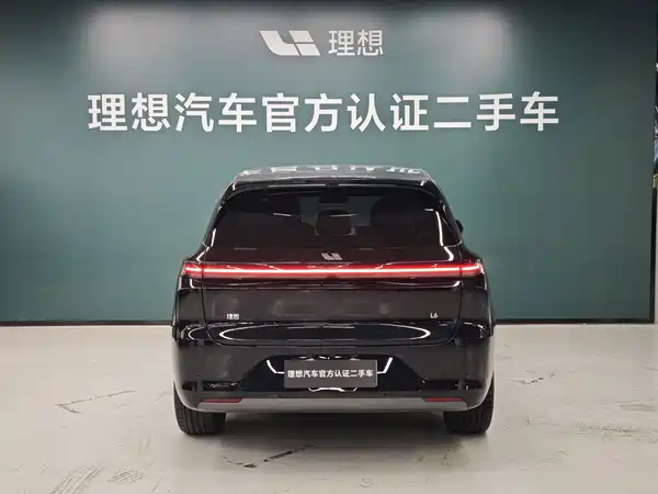 Li Auto L6 2025