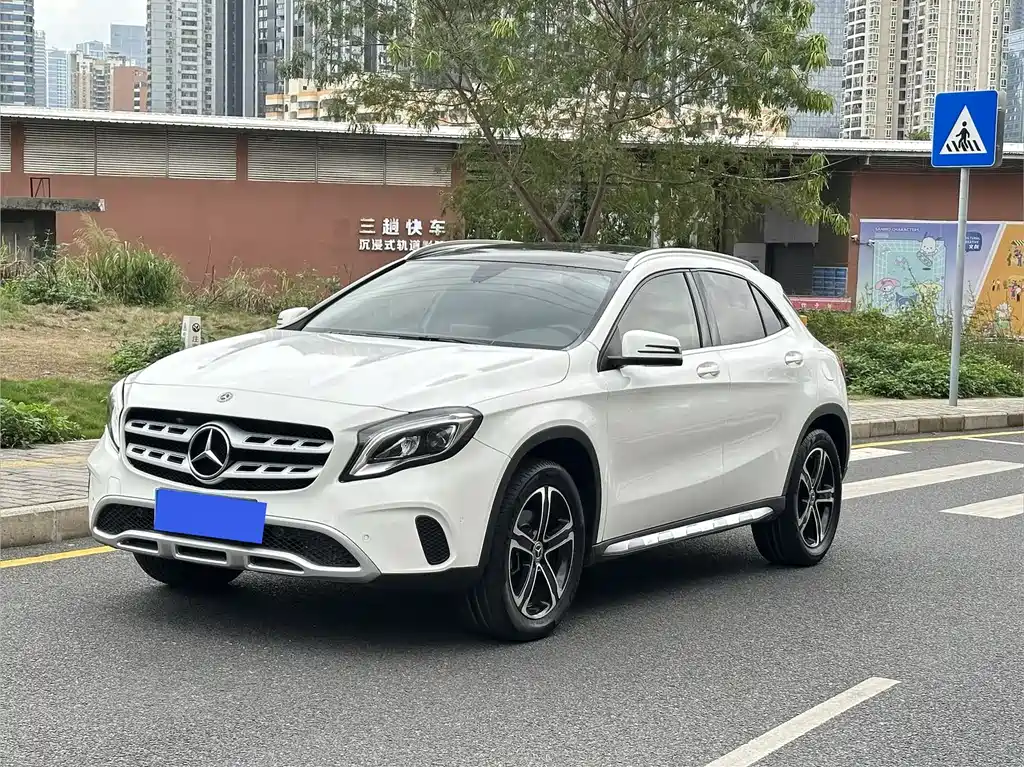 Mercedes-Benz GLA 2019 — фото 1