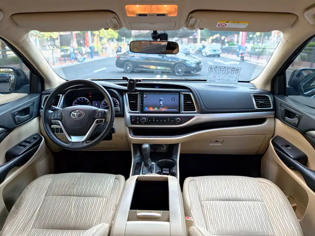 Toyota Highlander 2019 — фото 17