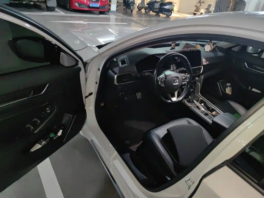 Honda Accord 2021 — фото 17
