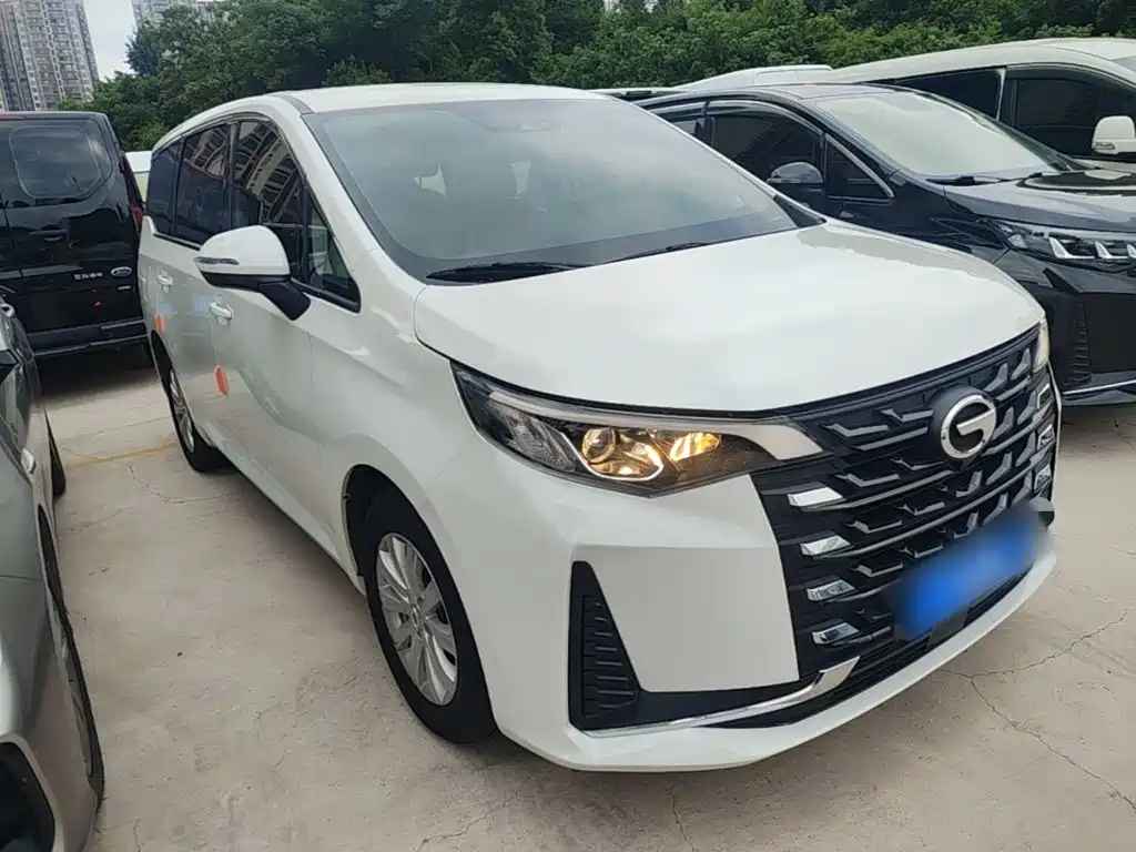 GAC Trumpchi M6 2023 — фото 4