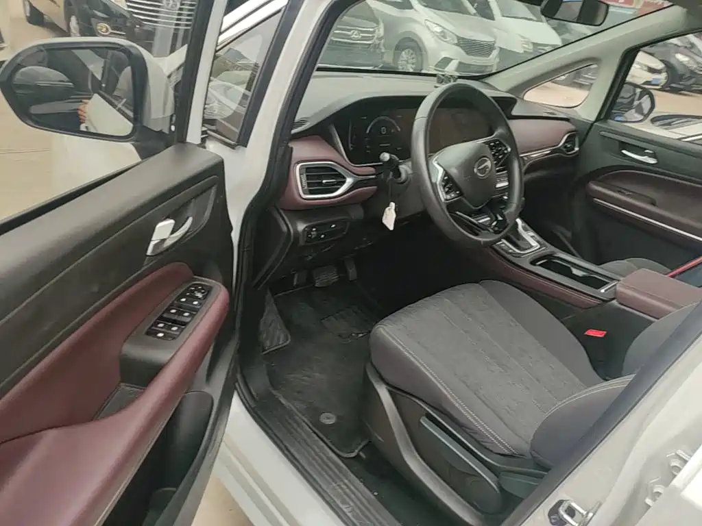 GAC Trumpchi M6 2023 — фото 16