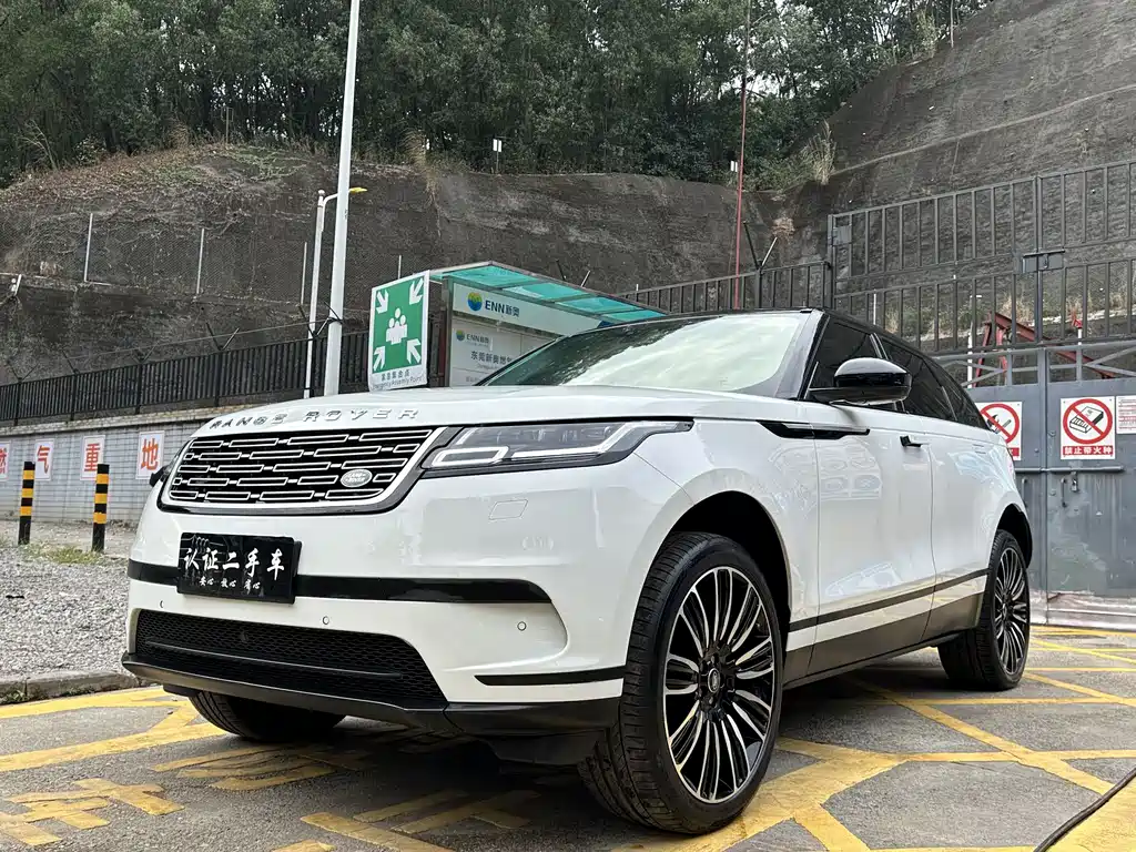 Land Rover Velar 2019 — фото 1