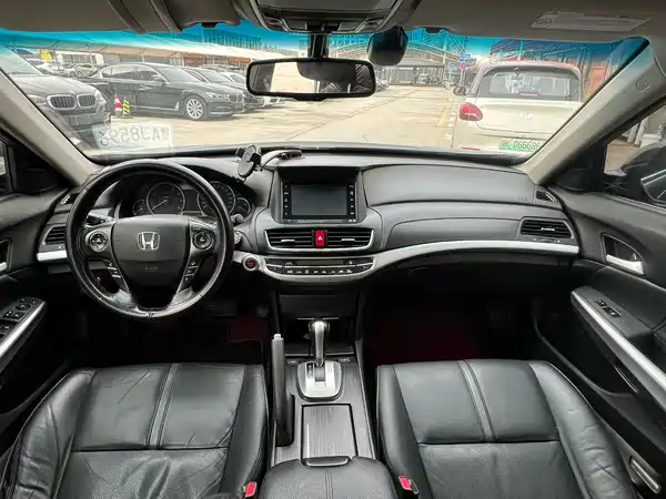 Honda Crosstour 2015