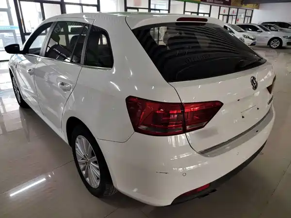 Volkswagen Gran Lavida 2015