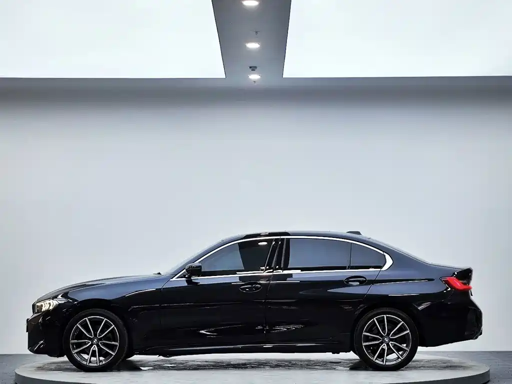 BMW 3 Series 2023