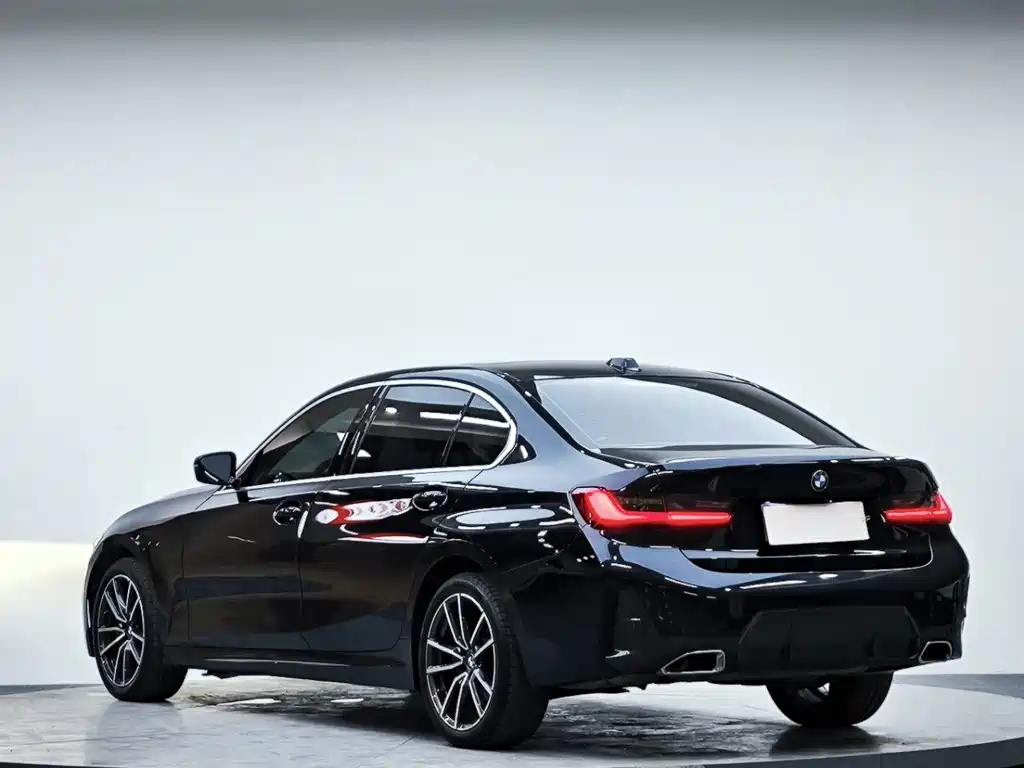 BMW 3 Series 2023