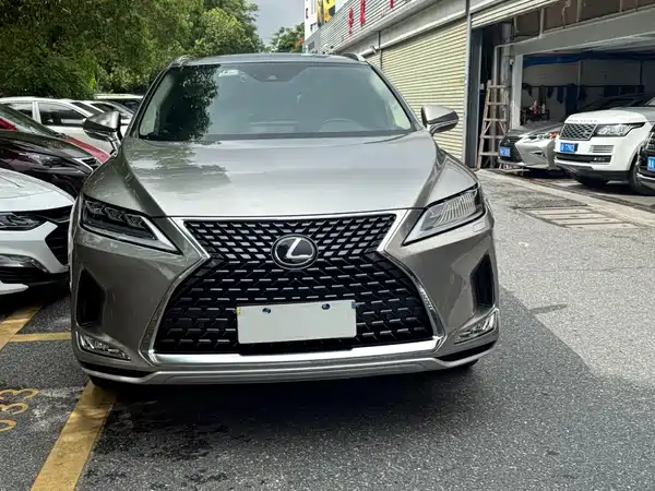 Lexus RX 2020