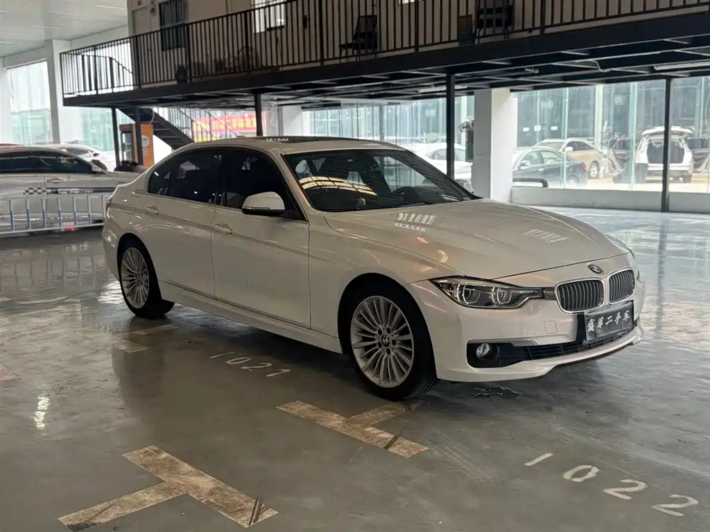 BMW 3 Series 2018 — фото 3