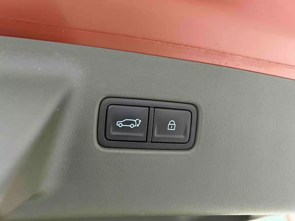 Hyundai Santa Fe 2024 — фото 19