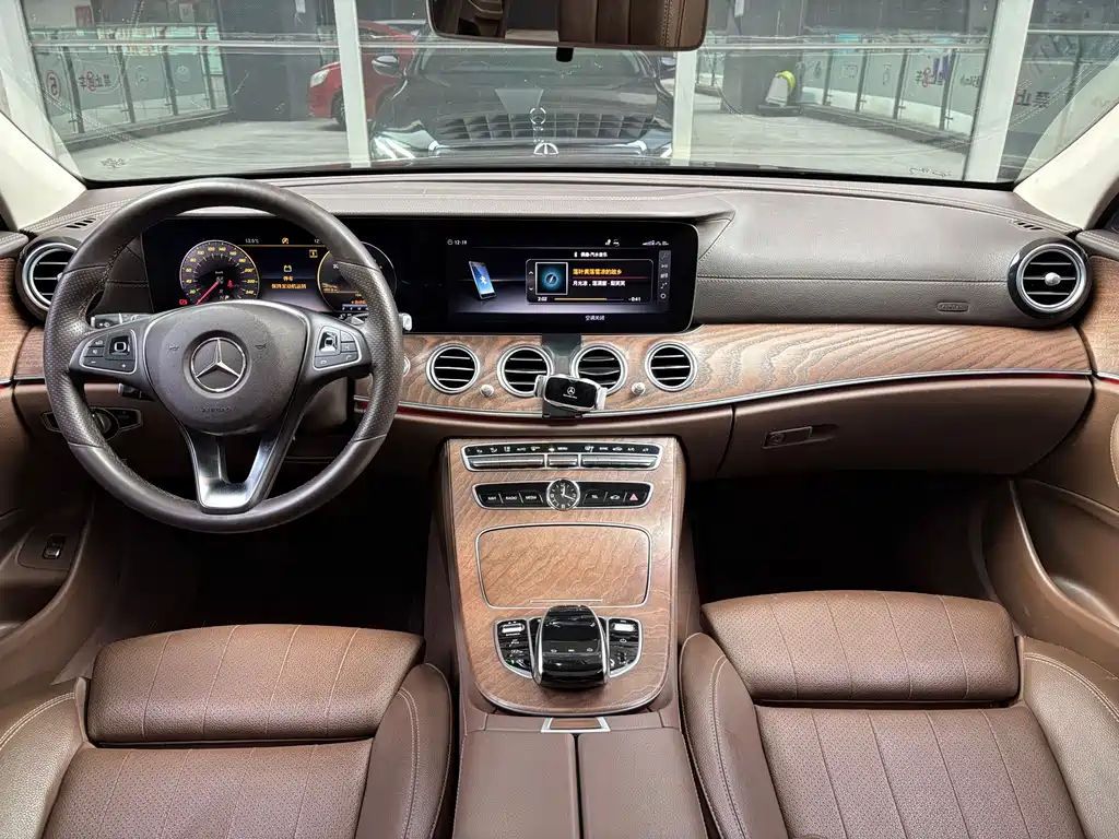 Mercedes-Benz E-Class 2018 — фото 5