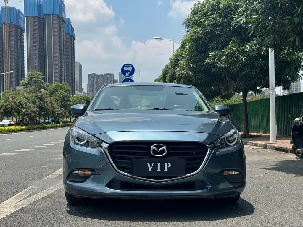 Mazda 3 Axela 2017 — фото 2