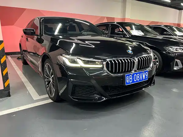 BMW 5 Series 2021