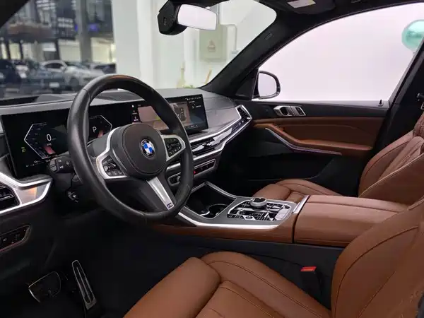 BMW X7 2023