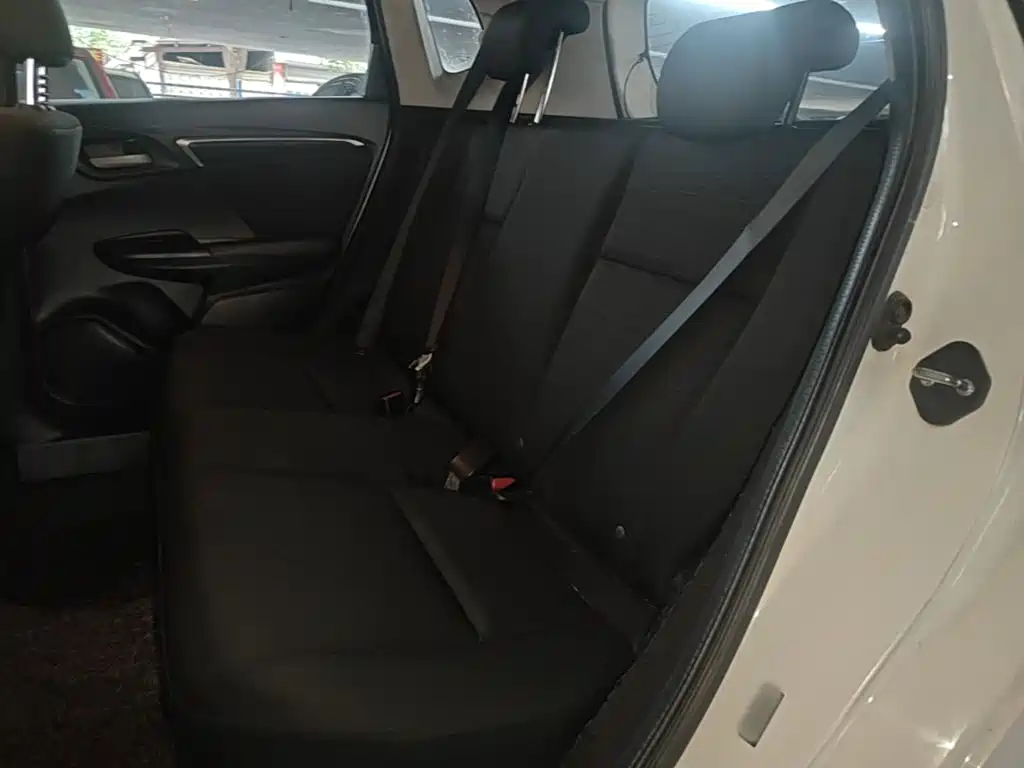 Honda Fit 2016 — фото 17