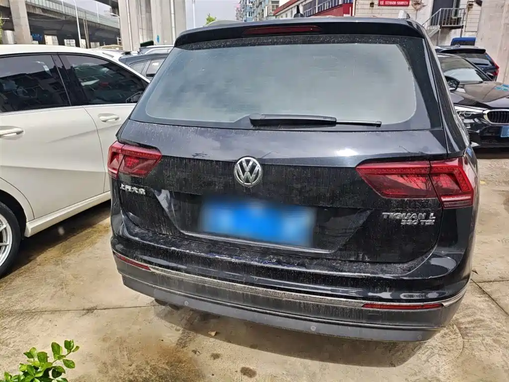 Volkswagen Tiguan L 2017 — фото 6