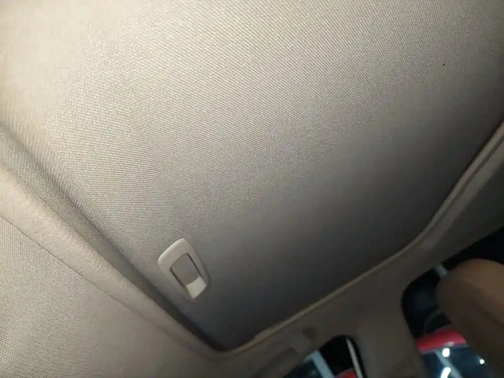 Toyota RAV4 2015 — фото 18