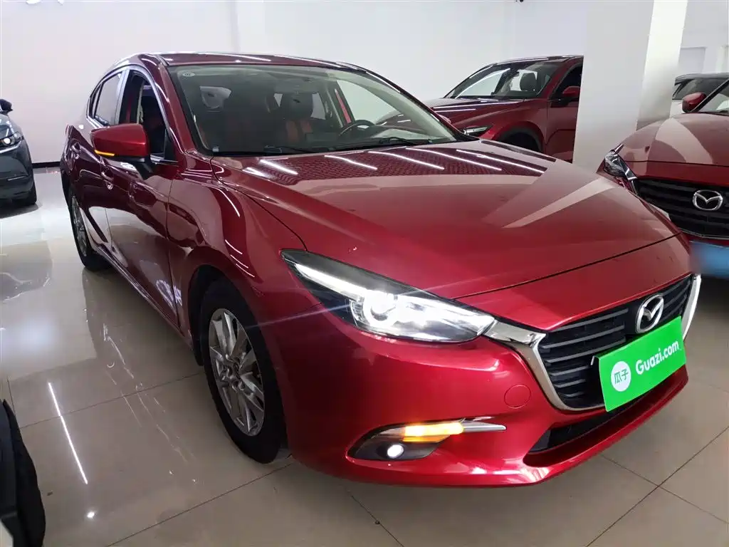 Mazda 3 Axela 2018 — фото 4