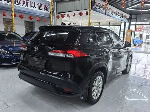 Toyota Frontlander 2024