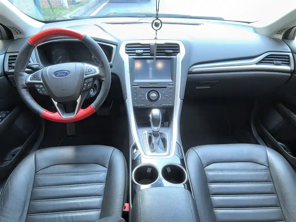 Ford Mondeo 2015 — фото 13
