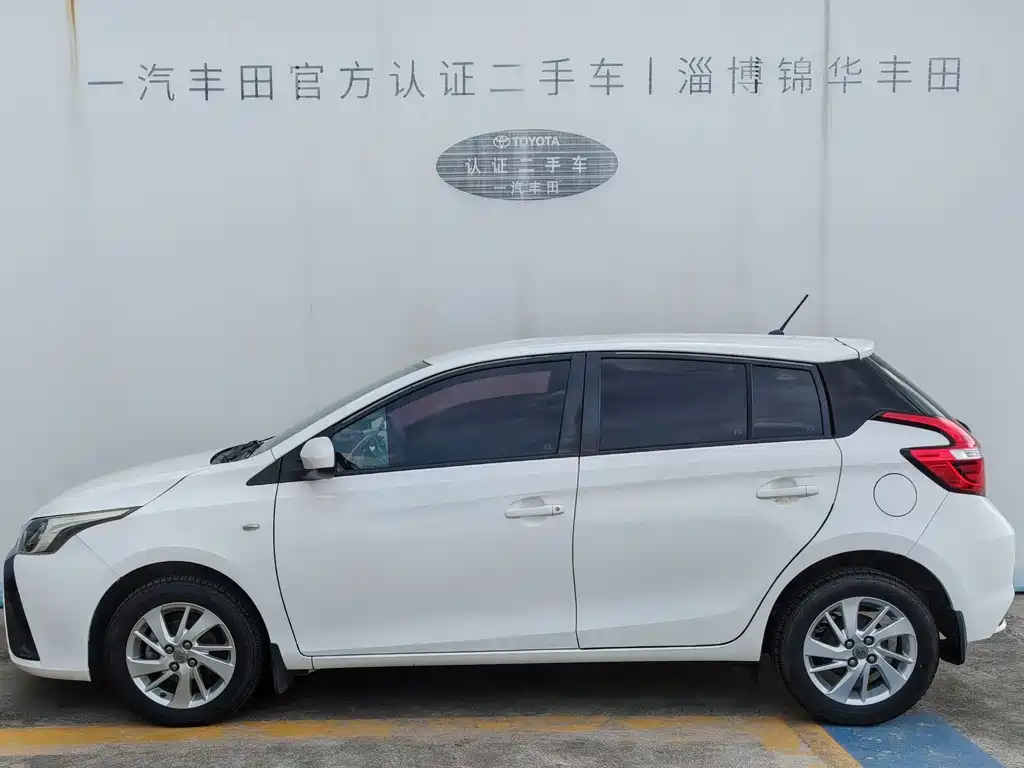 Toyota Yaris L 2017