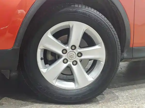 Toyota RAV4 2013