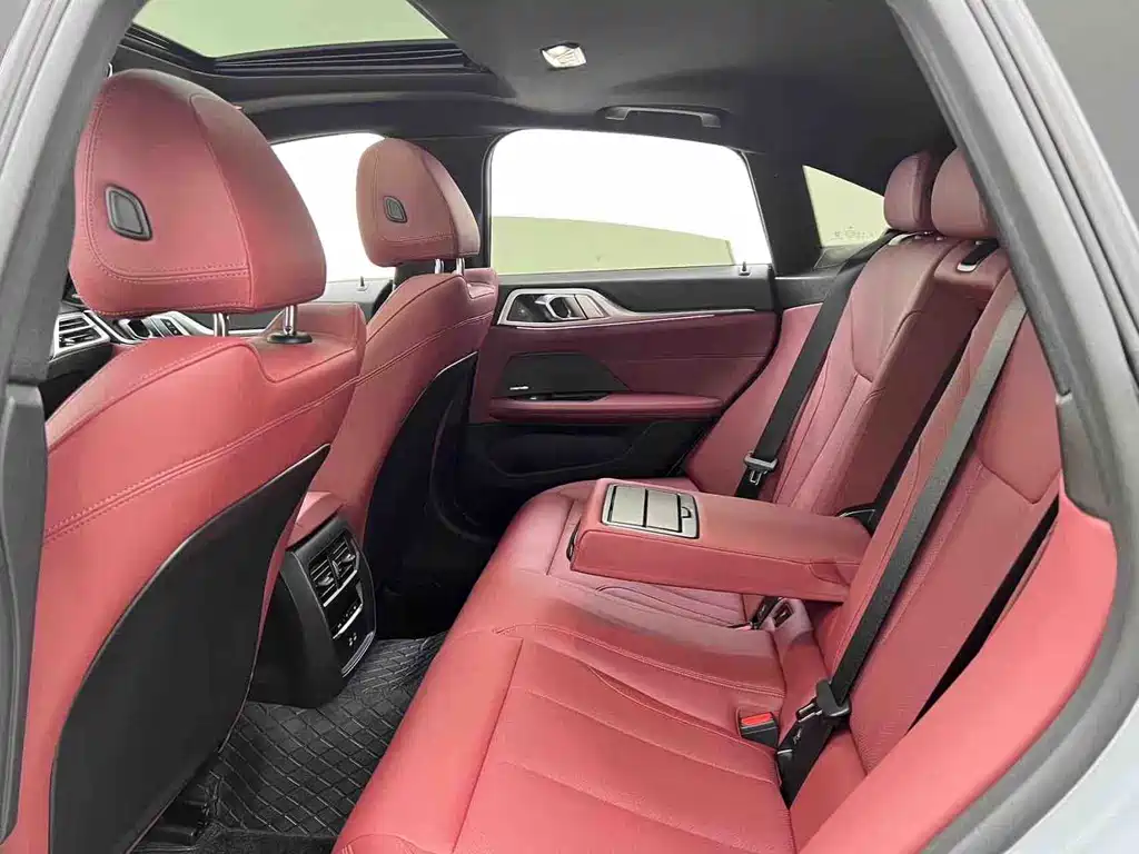 BMW 4 Series 2025 — фото 13