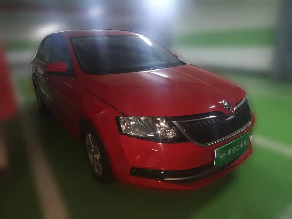 Skoda Rapid Spaceback 2018 — фото 24