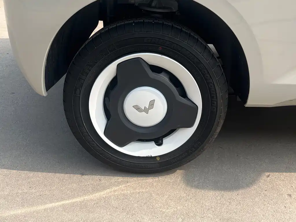 Wuling Hongguang MINIEV 2025