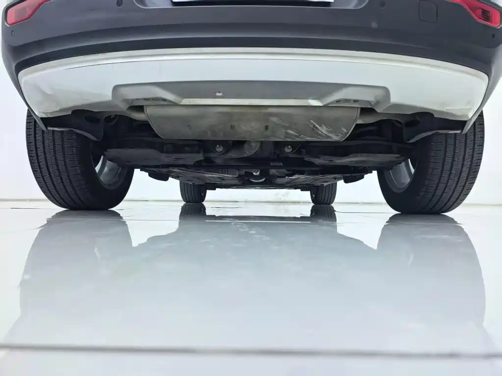 Volvo XC40 2018 — фото 26