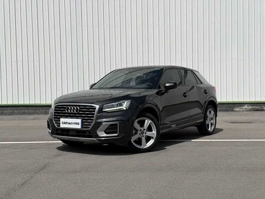 Audi Q2L 2019