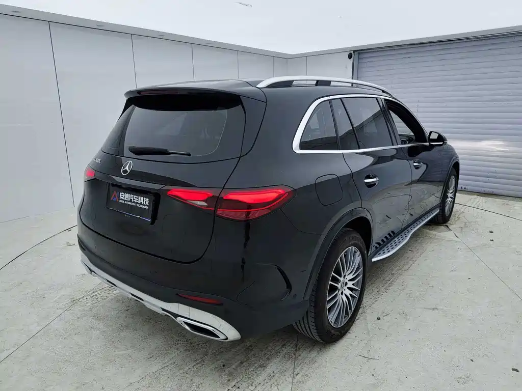 Mercedes-Benz GLC 2023