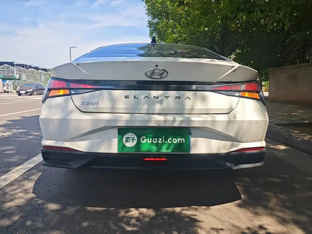 Hyundai Elantra 2023