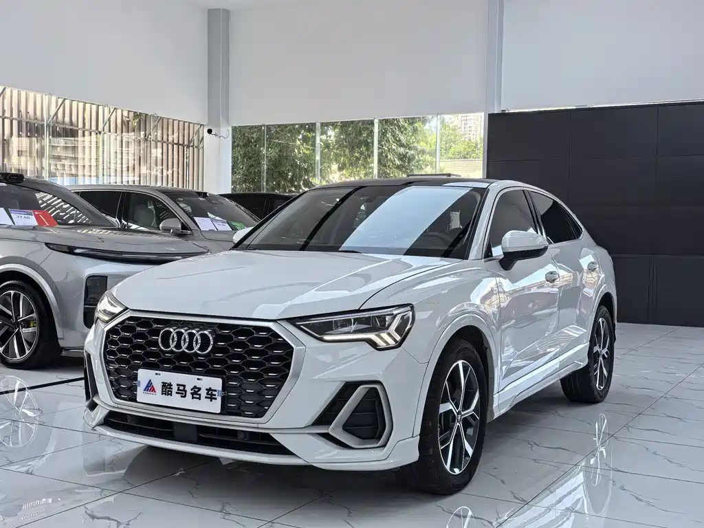 Audi Q3 Sportback 2021 — фото 1