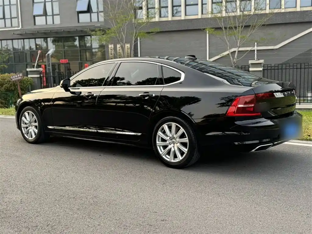 Volvo S90 2020 — фото 25