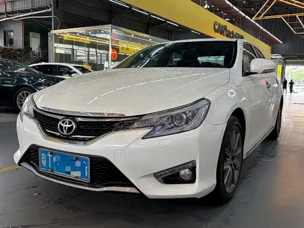 Toyota Reiz 2016
