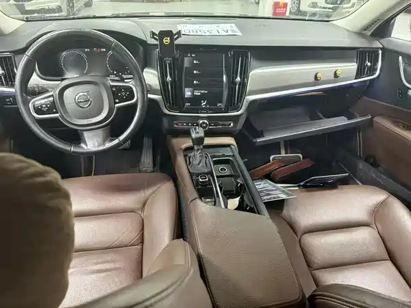 Volvo S90 2017