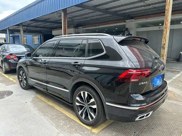 Volkswagen Tiguan L 2023