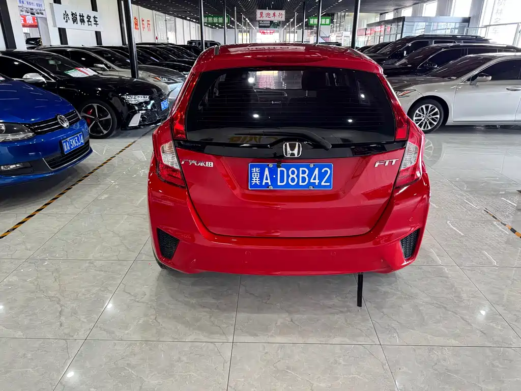 Honda Fit 2016 — фото 8