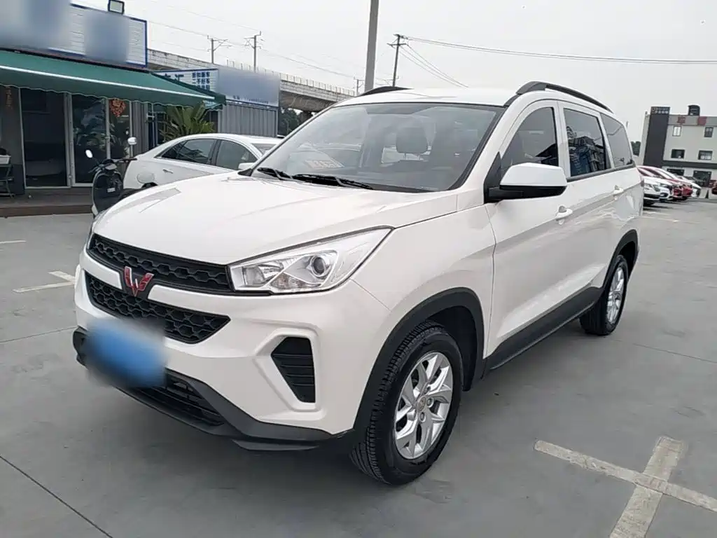 Wuling Hongguang S3 2019 — фото 1