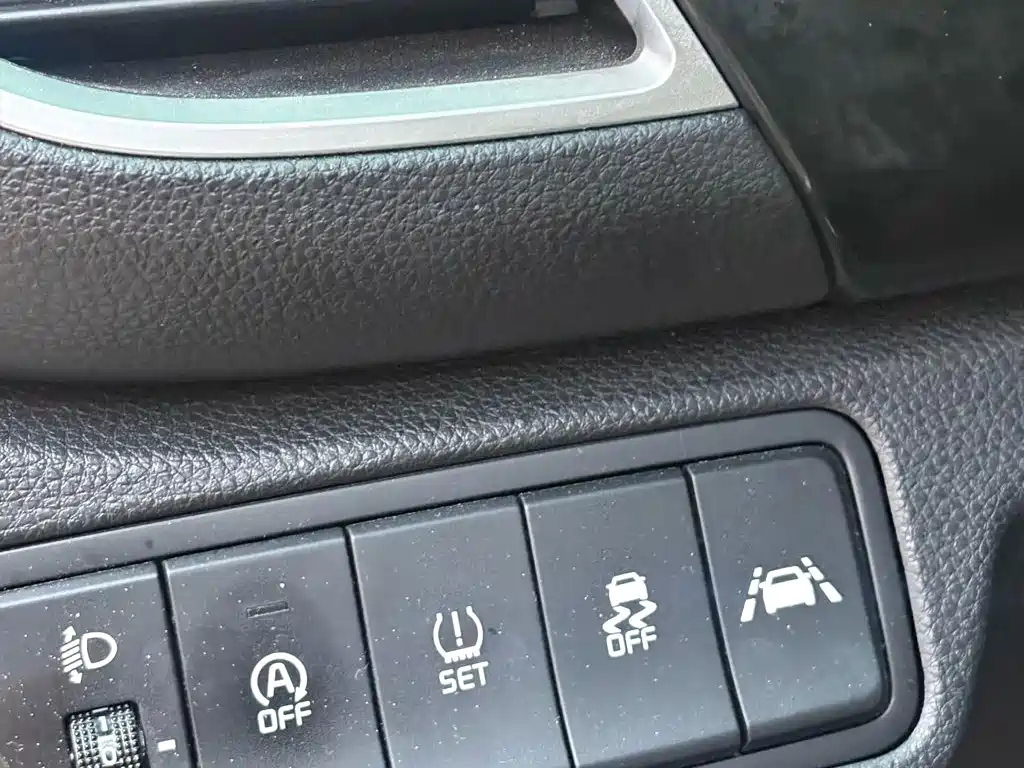 Kia KX3 2022 — фото 9