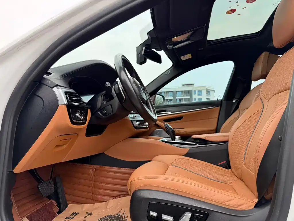 BMW 5 Series 2022