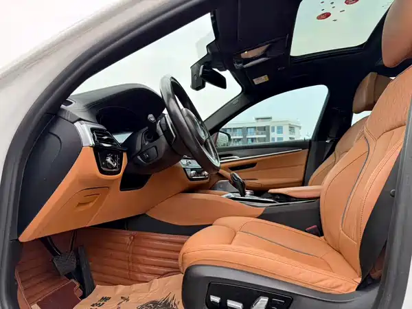 BMW 5 Series 2022